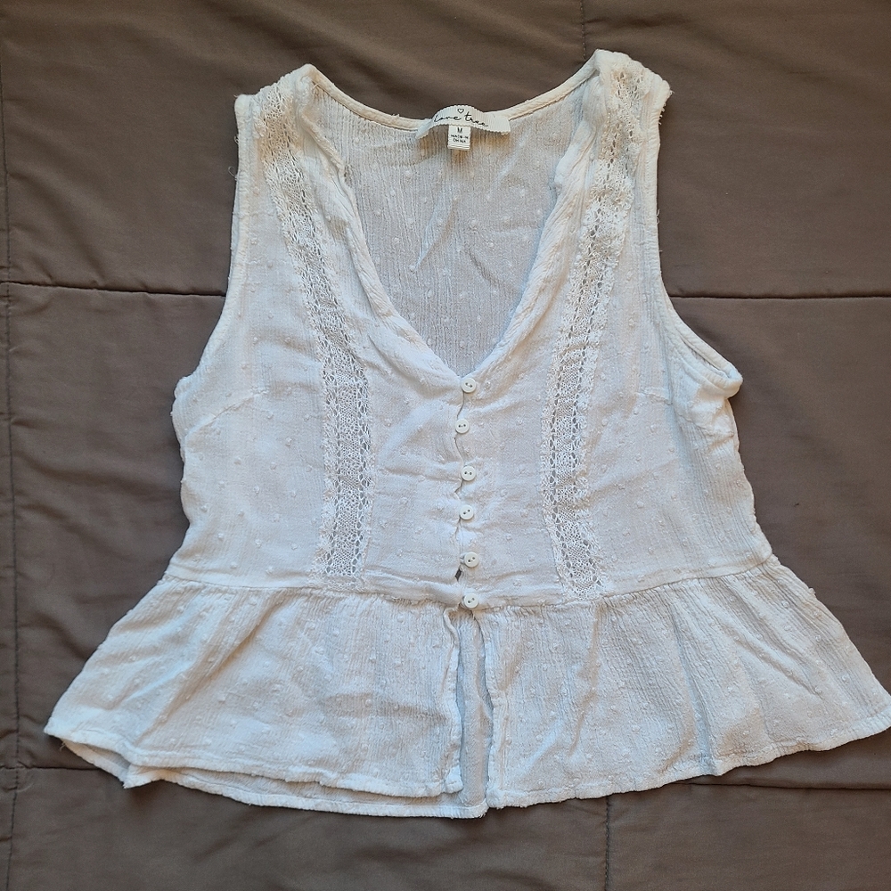 Love Tree Women's White Button-Down V-Neck Tank Top